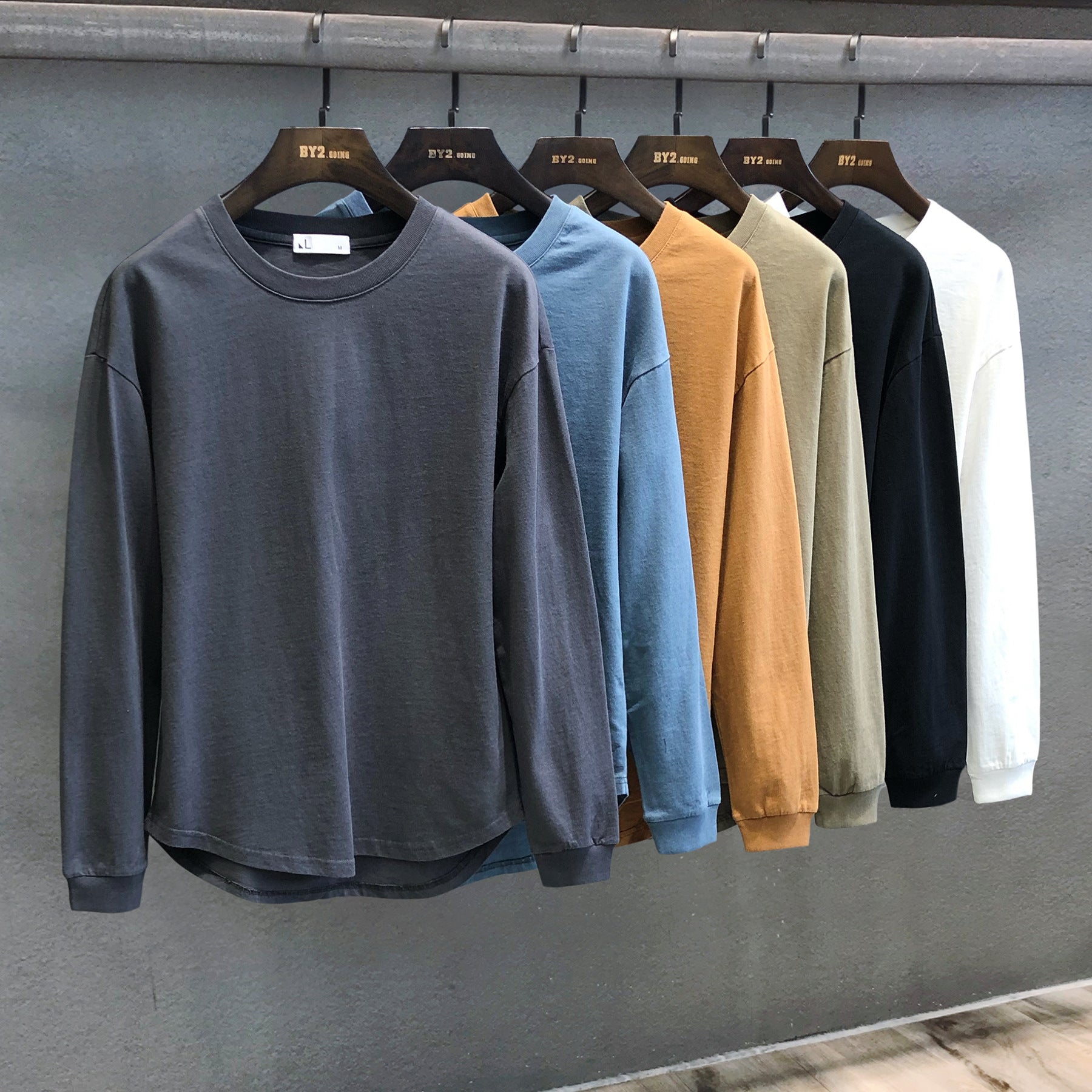 Men's Round-Neck Sweater